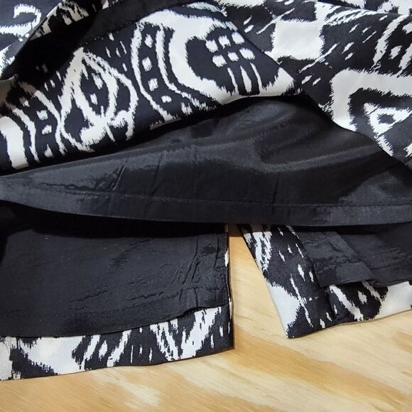 ‎White House Black Market Strapless Cocktail Dress - Picture 9 of 13